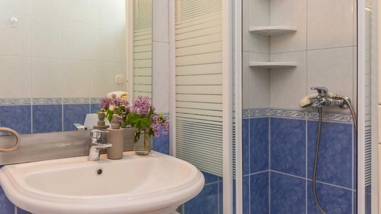 Apartments Lana Макарска Екстериор снимка