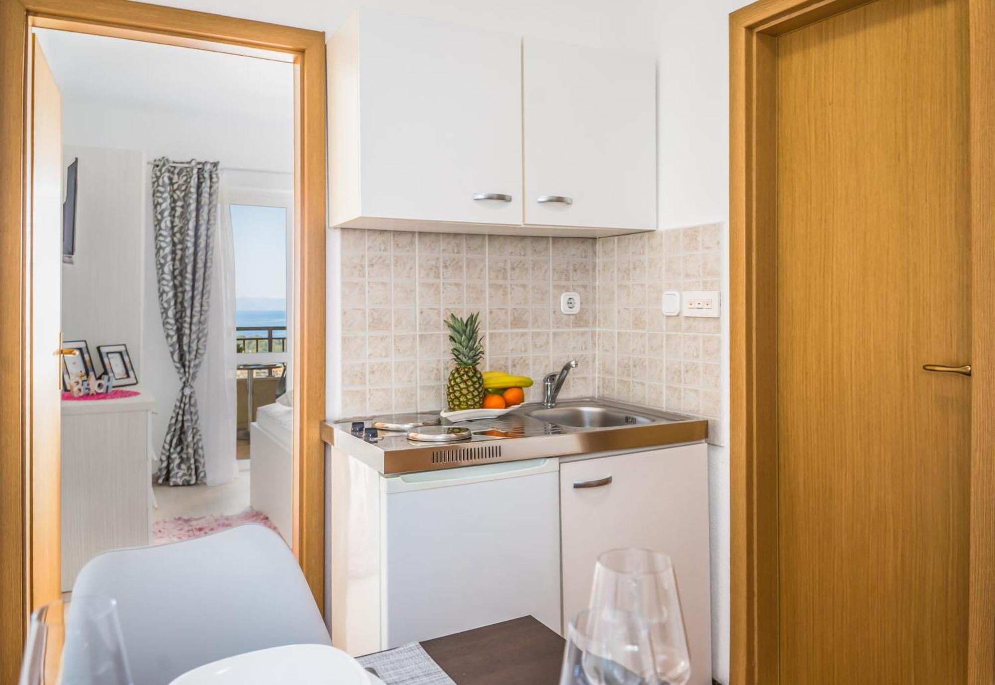 Apartments Lana Макарска Екстериор снимка