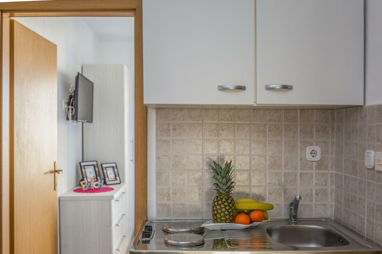 Apartments Lana Макарска Екстериор снимка